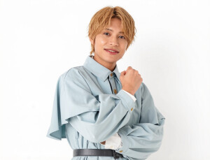 中间淳太