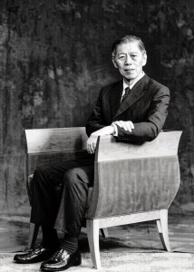 李成伟
