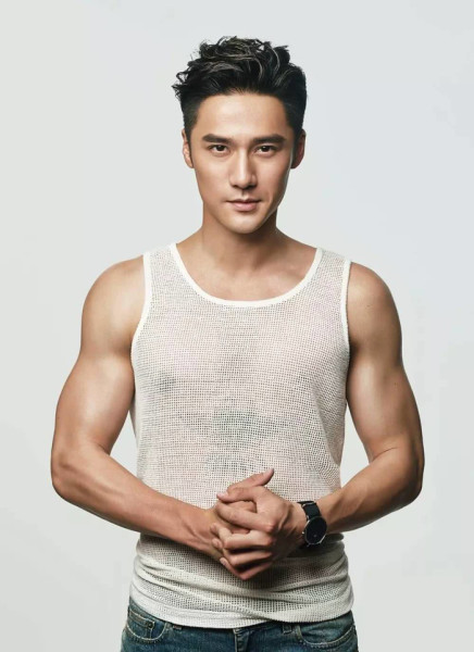 演员蒋劲夫翻包视频广告合作软广服装植入报价合作咨询-华语万星