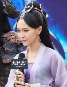 唐嫣紫霞
