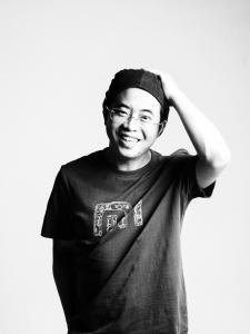黎万强肖像照片