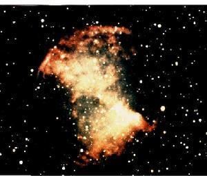 哑铃星云