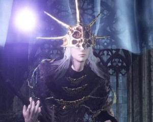 葛温德林是太阳王,初始薪王,乌薪王葛温次子,生就男儿身,但因为月亮的