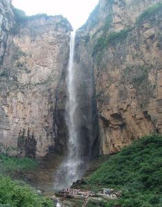 泉瀑峡