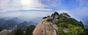 薄刀峰山峰