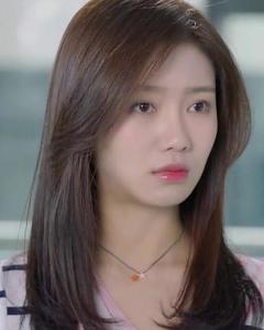 赵伊虹,电视剧《进击吧,闪电[1]》中的角色,由陈娅安饰演.