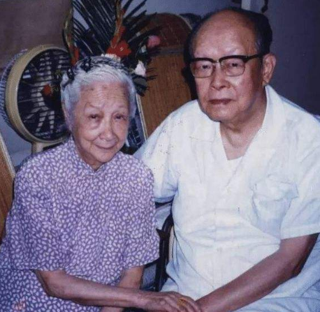 左张允和