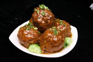 红烧丸子