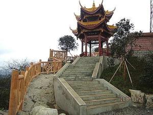 观景台与红军桥