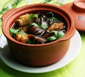 小鸡炖榛蘑