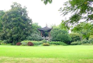 花港观鱼之藏山阁蒋庄牡丹亭高清组图