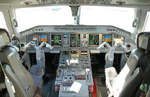 E-190驾驶舱