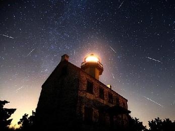 英仙座流星雨