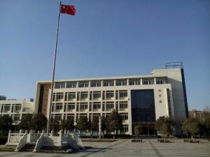 学院校徽及环境