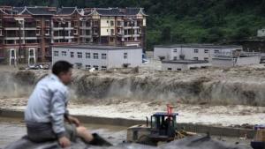 8月14日，映秀镇一处安置小区被淹