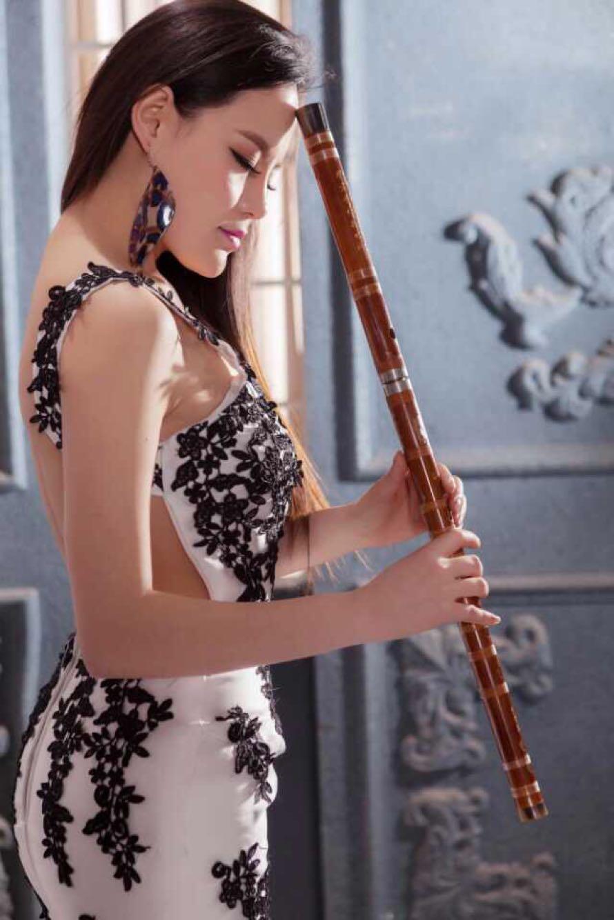 美女笛子演奏家排名图片