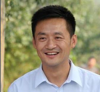 马立本(李坤霖 饰)