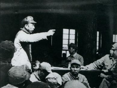 王震年轻时候