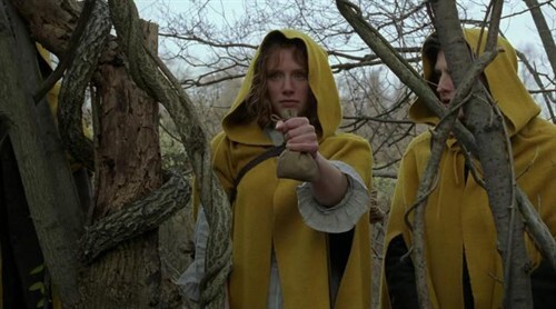 《神秘村》剧照