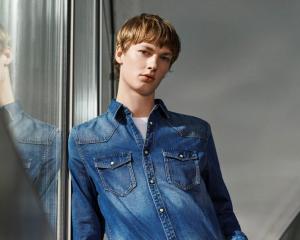 JEANS INTELLIGENCE 图