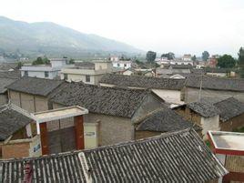 谢何村