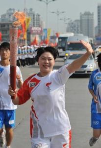 陈子荷在传递火矩