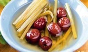 芹菜红枣汤