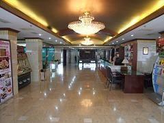 同春园店内装修富丽堂皇
