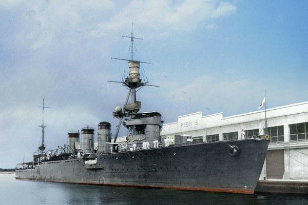 多摩号轻巡洋舰