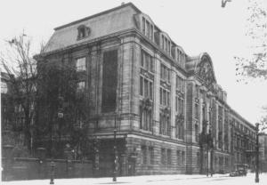 奥布莱希特亲王大街8号