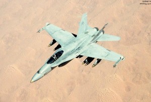 被米格-25 击落的 F/A-18C AA403 163484