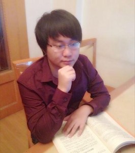 作者“乱”近照