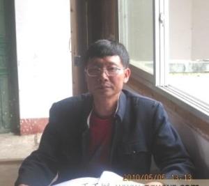 头坪村党支书曹光明