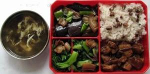 各式茄子炒肉成品