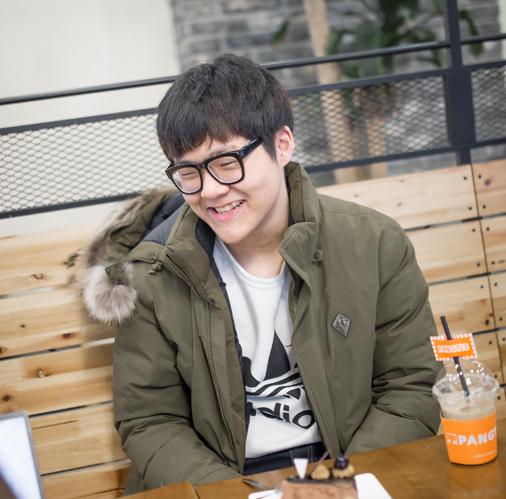 游戏id:teddy,韩国《英雄联盟》电子竞技选手,位置为adc,效力于jin