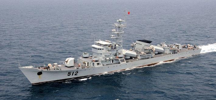 2米舰长500-2000吨满排吨位1977年7月下水时间"无锡"号