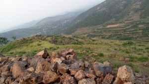 安丘崔家峪山区火山岩原石