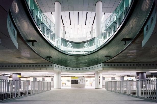 东京都 涩谷区的一个主要铁路车站,路线包括 东日本旅客铁道(jr东日本