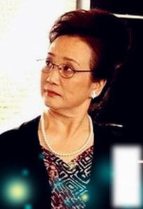 家有三千金&