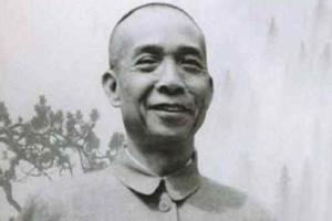 李富春