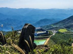 覆卮山