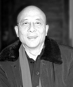 巴倒烫(仇小豹 饰)