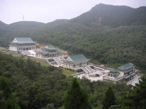 莲花山寺全貌