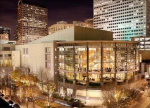 Benaroya Hall外景