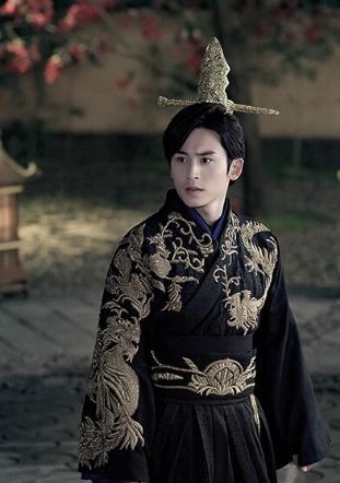 姬发(张哲瀚 饰)  配音