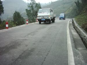通镇的柏油公路
