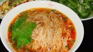 美味酸汤面