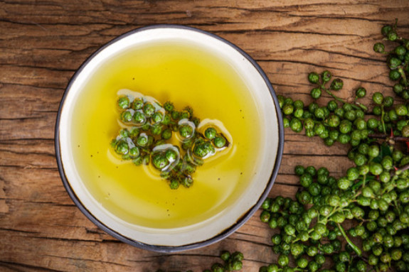 花椒油 以川花椒为主要食材的食用调和油 搜狗百科 花椒油 以川花椒为主要食材的食用调和油 搜狗百科