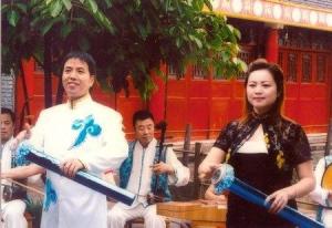 四川竹琴第九代传人胡冯（女）、黄晓鸣