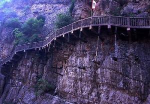 明月峡古栈道